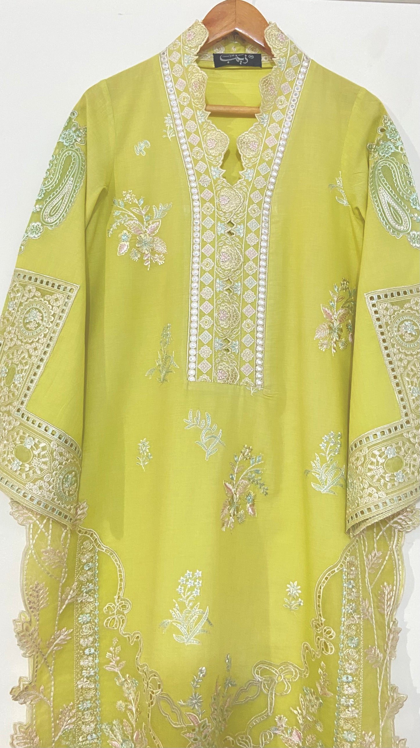 Lemon applique Kurta.